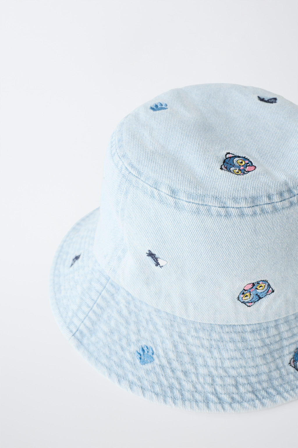GORRO DENIM BOB KPOP DEMON HUNTERS NETFLIX / Azul claro