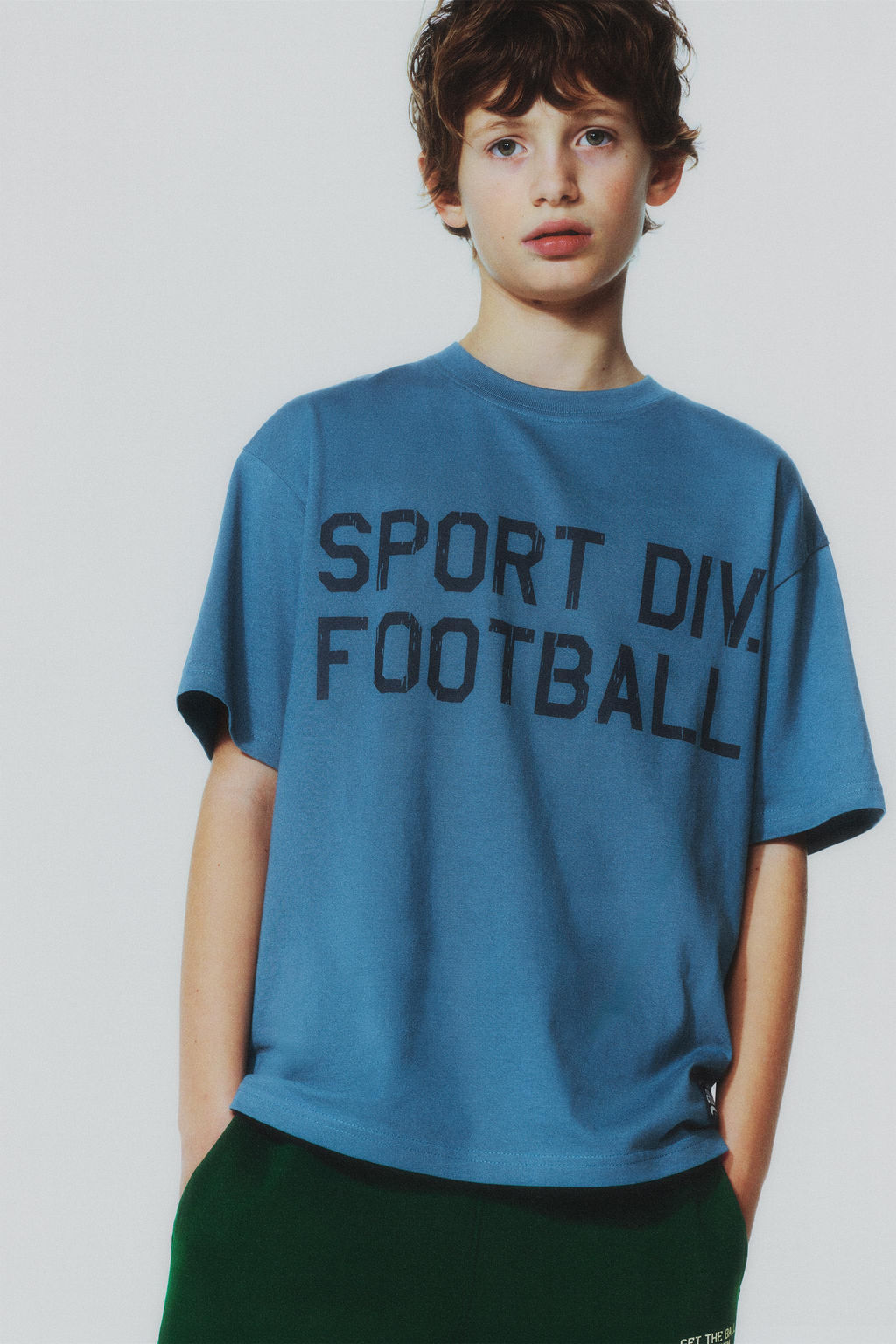 CAMISETA JOGGING TEXTO / Azul medio