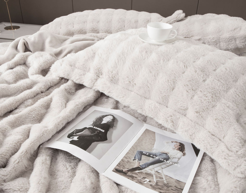 Покрывало декоративное Shinshilla buffy (экрю) 220х240