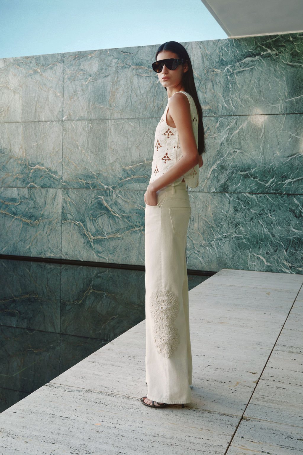 Vaquero con detalles efecto crochet - H&m фото 4