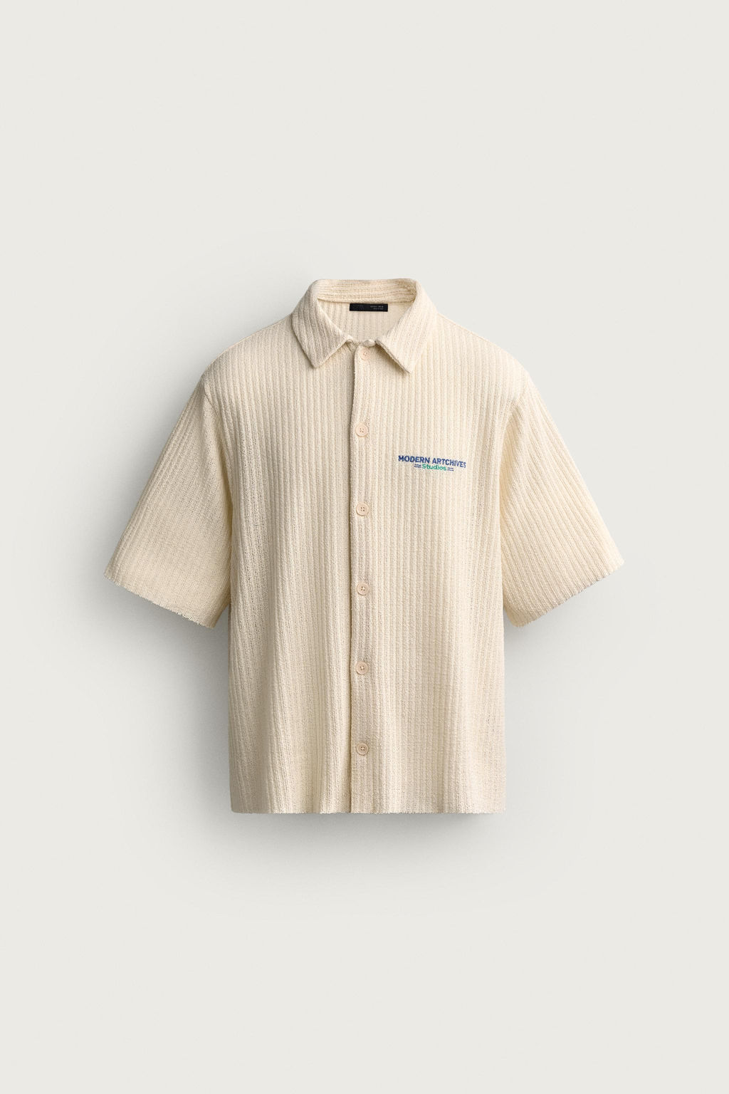 CAMISA ESTRUCTURA CALADA TEXTO ESTAMPADO / Blanco roto - Zara фото 5