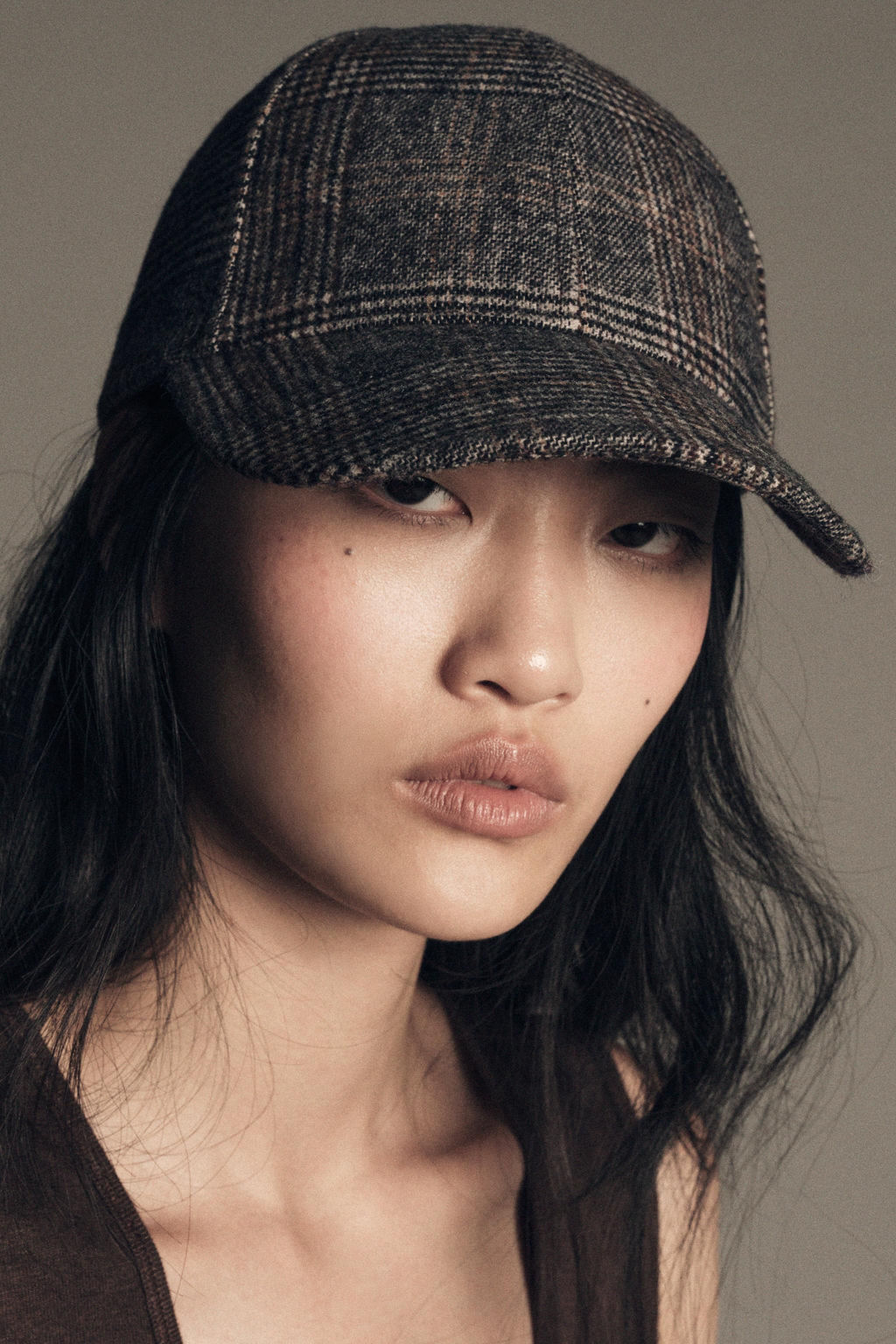 GORRA CON LANA CUADROS / Gris