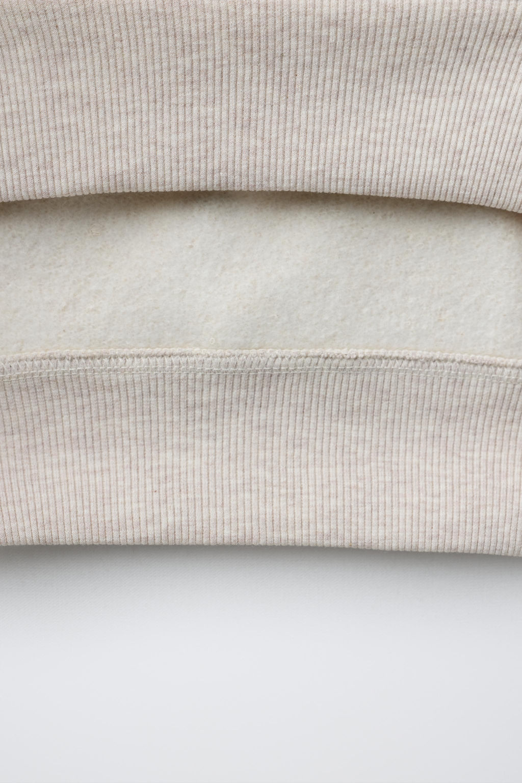 SUDADERA PICO CEREZAS / Arena / Vigor?
