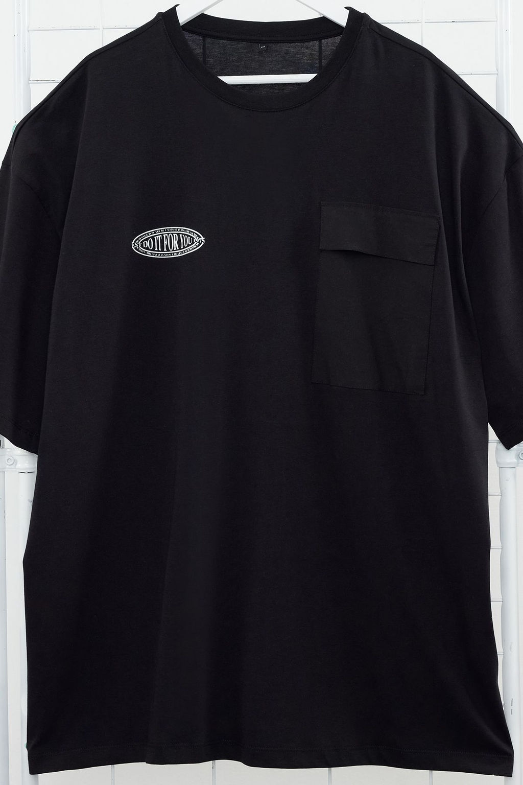 Buyuk Beden Siyah Oversize Cep Detayl? Bask?l? %100 Pamuklu T-Shirt TMNSS24BF00026 - Trendyolmilla фото 10