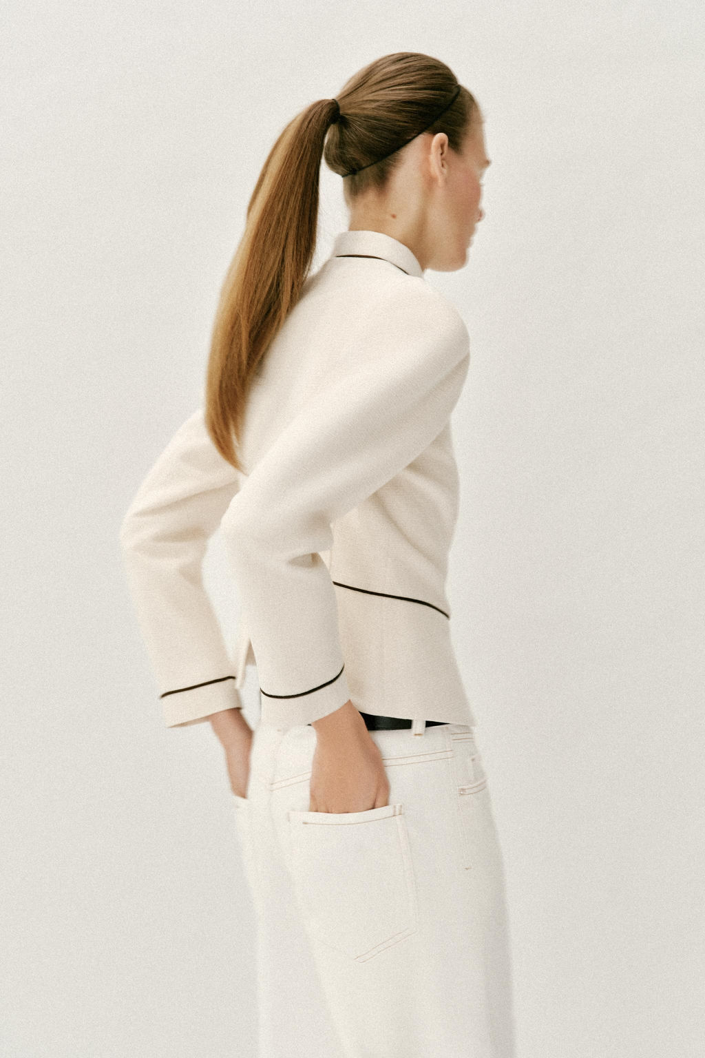 BLAZER ENTALLADA VIVOS CONTRASTE / Crudo - Zara фото 5