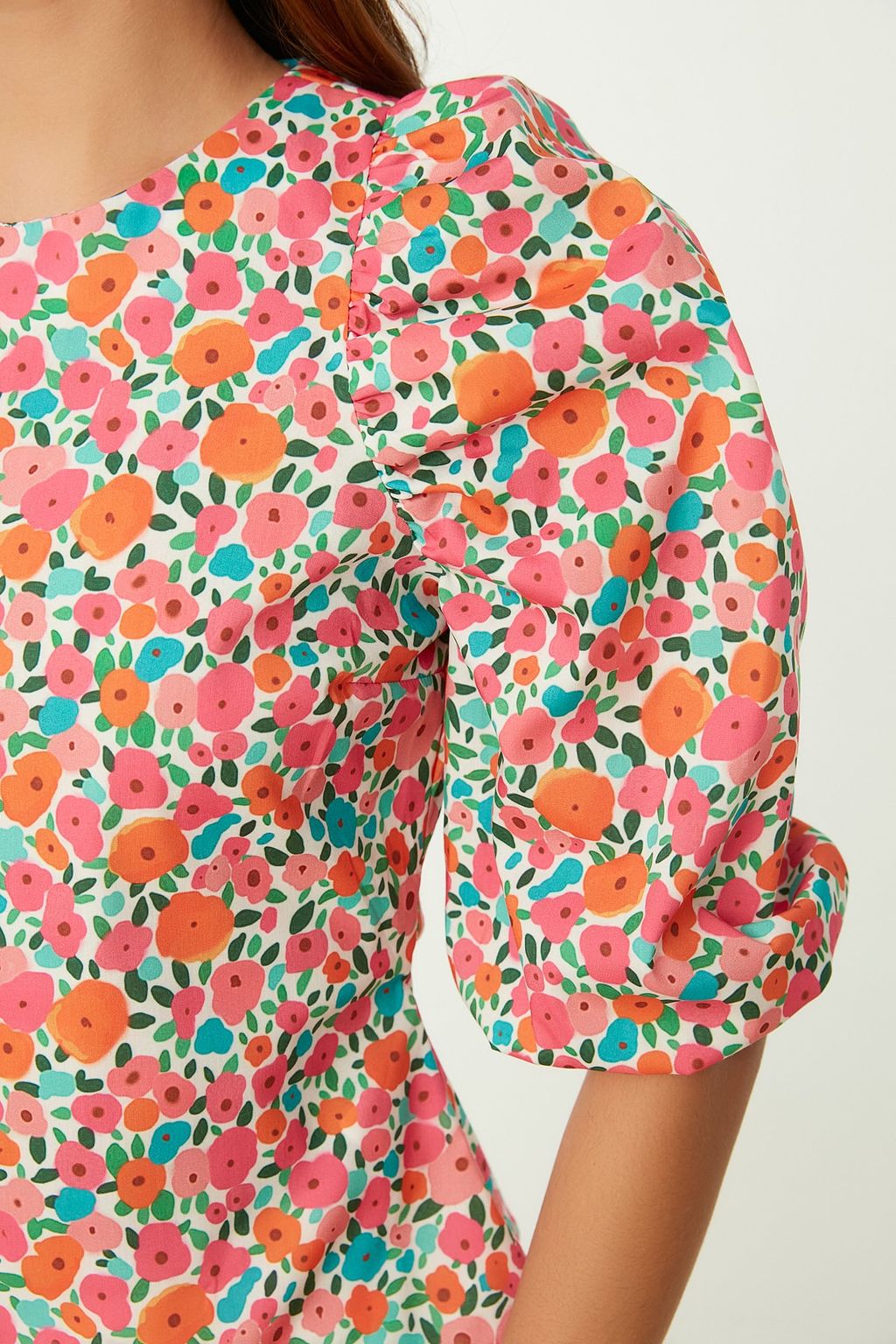 Ekru Balon Kol Cicek Desenli Crop Dokuma Bluz TWOSS22BZ0193 - Trendyolmilla фото 4