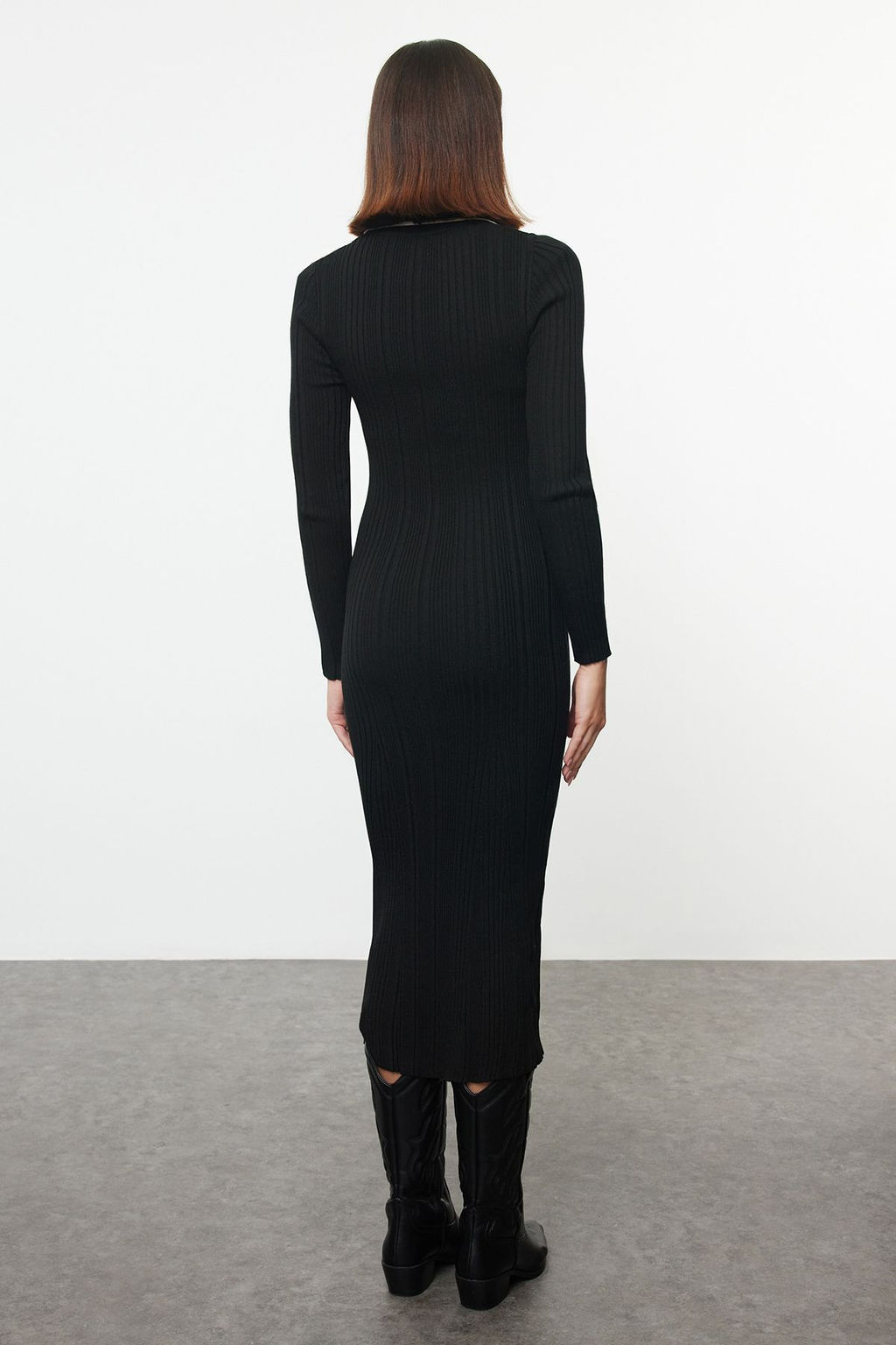 TRENDYOLMILLA Tas Renk Bloklu Midi Triko Premium Iplik/Ozel Iplik Elbise TWOAW25EL00307 фото 5