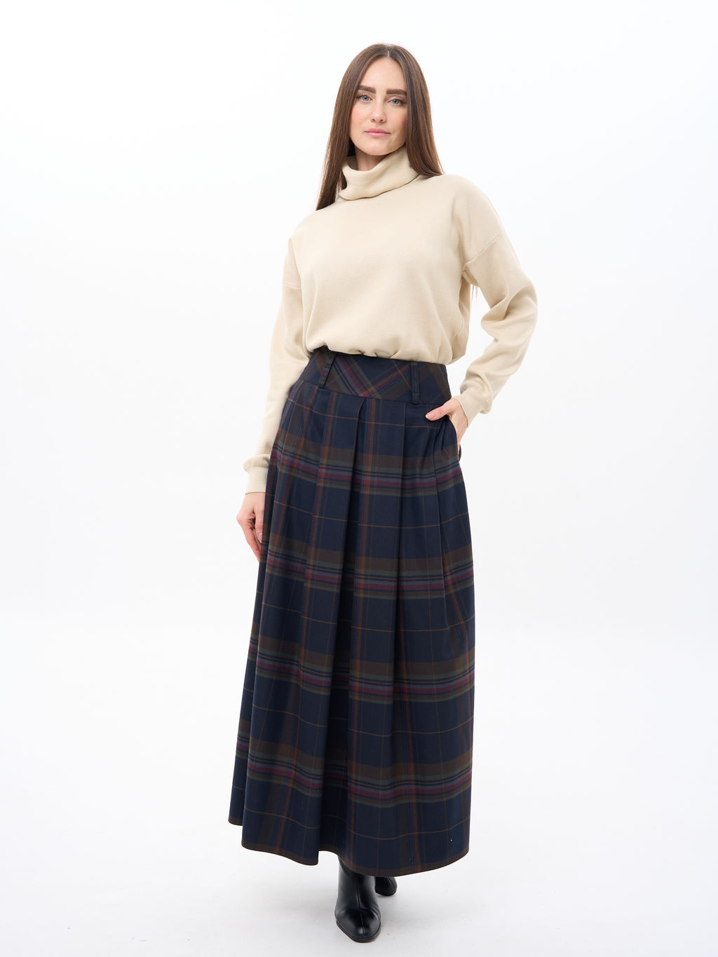 Юбка, расклешенная от пояса к низу,клетка