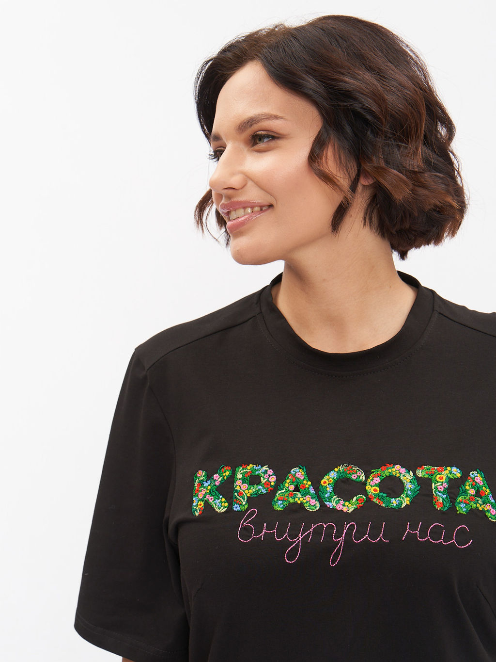 Футболка с вышивкой FU21602BLK01 - Артесса фото 4