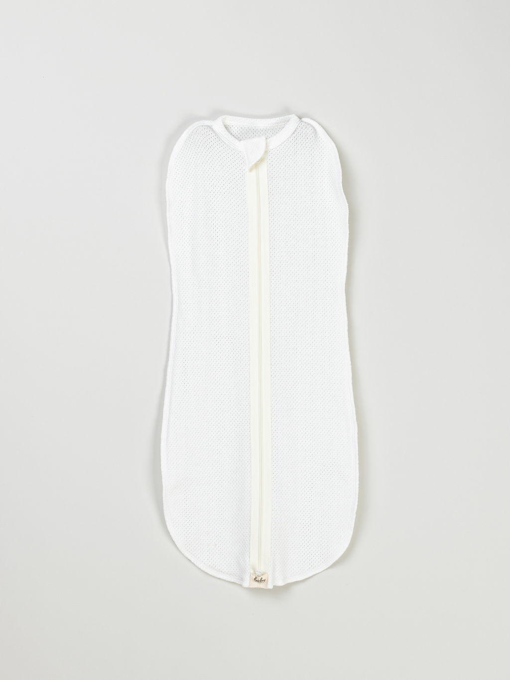 Пеленка-кокон Молоко из ажурного хлопка 0+ - Bungly фото 2