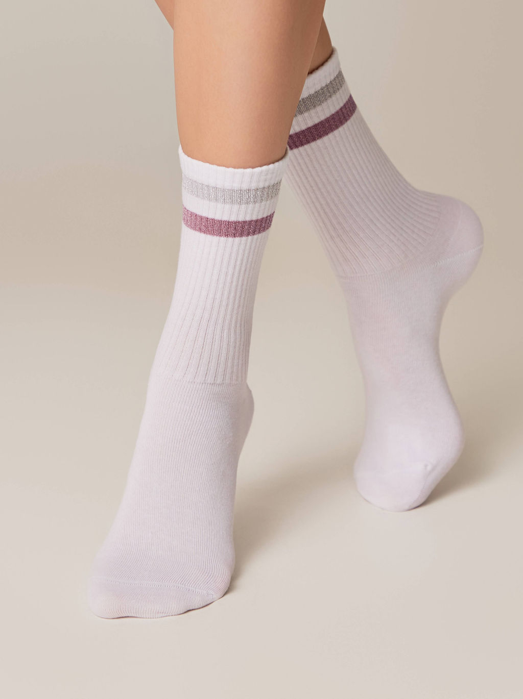 Цена за 2 пары. Носки Классические CONTE ACTIVE Хлопковые носки с яркими полосками из люрекса белый-светло-серый - Conte elegant фото 3