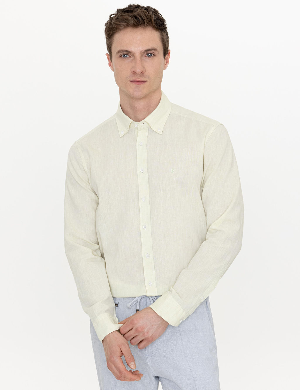Рубашка узкого кроя с длинными рукавами из смесового льна фисташкового цвета