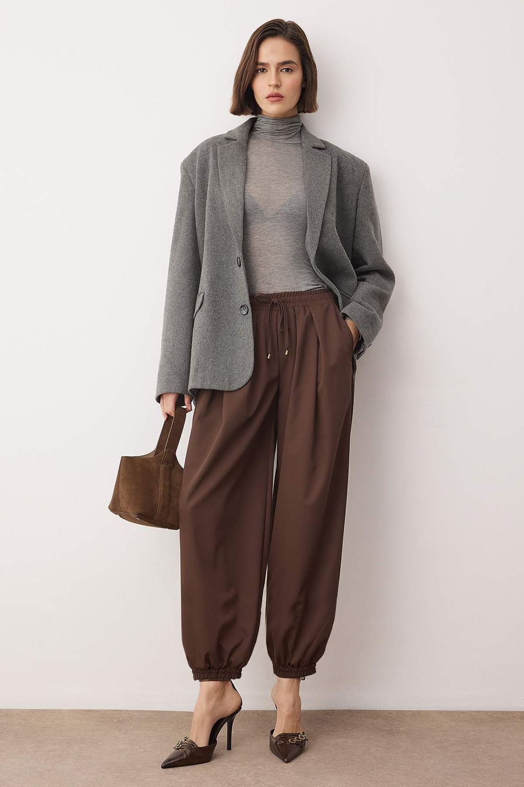 Koyu Kahverengi Salvar Kal?p Beli Lastikli Dokuma Pantolon TWOAW26PL00156
