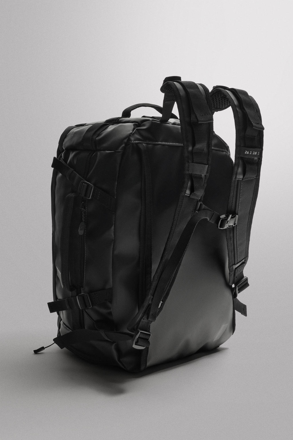 MALETA DEPORTIVA MULTIFUNCI?N 35L / Negro - Zara фото 3