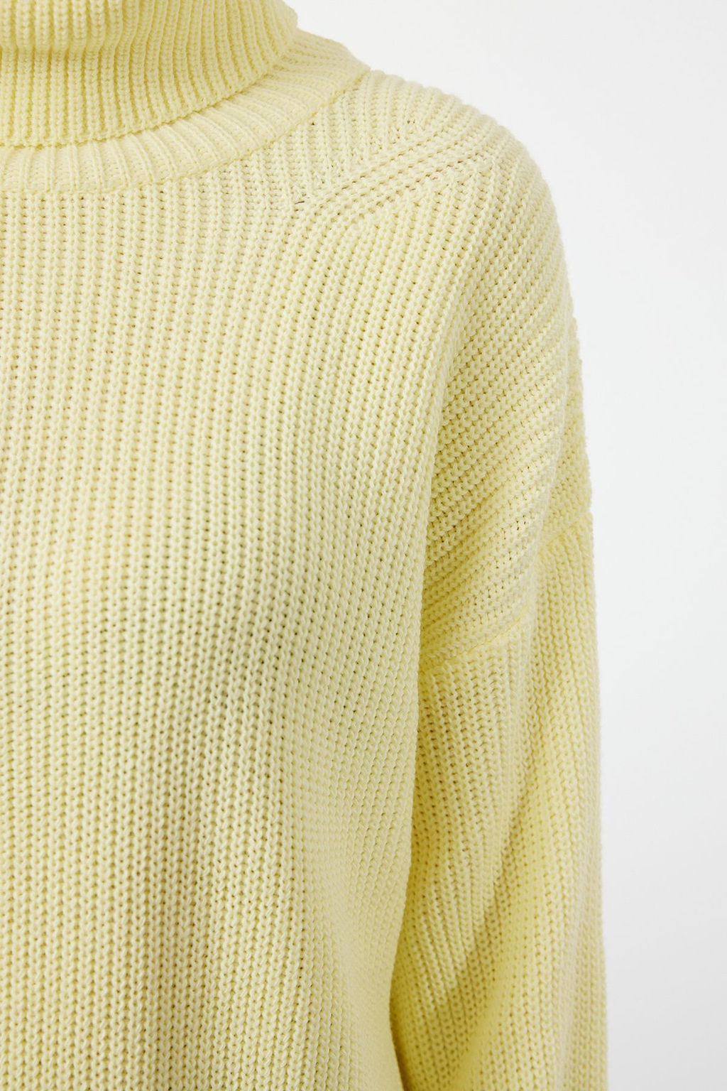 Ac?k Sar? Genis Kal?p Bal?kc? Yaka Triko Kazak TWOAW25KZ00131