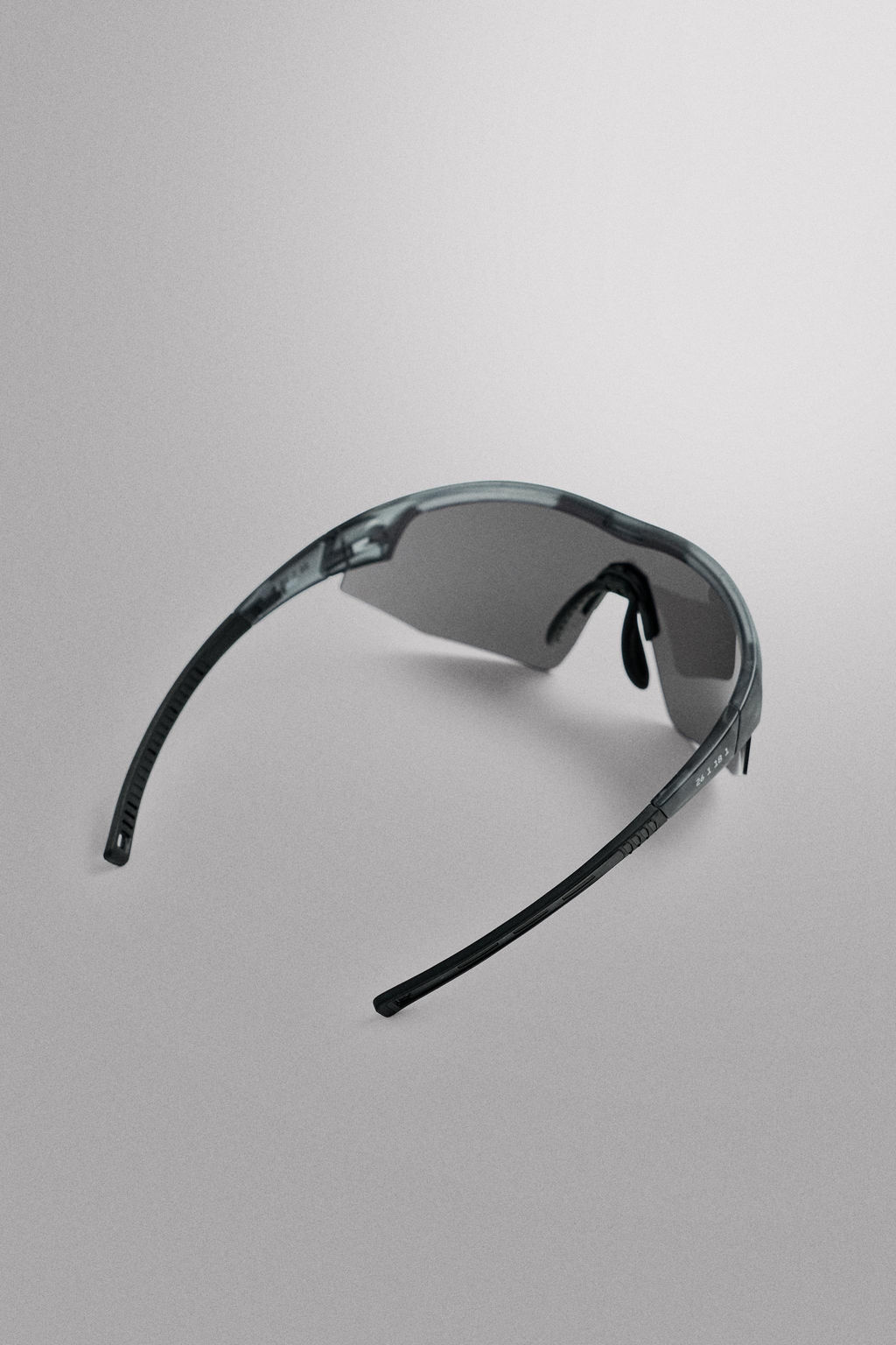 GAFAS DE SOL EASSUN X ATHLETICZ / Gris