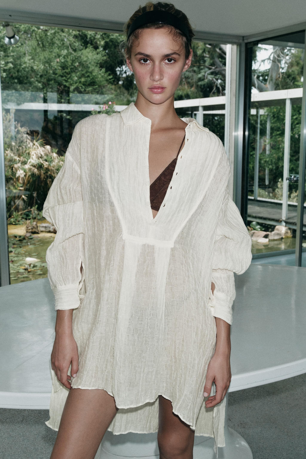 LIMITED EDITION CREASED-EFFECT LINEN BLEND SHIRT - Zara фото 12