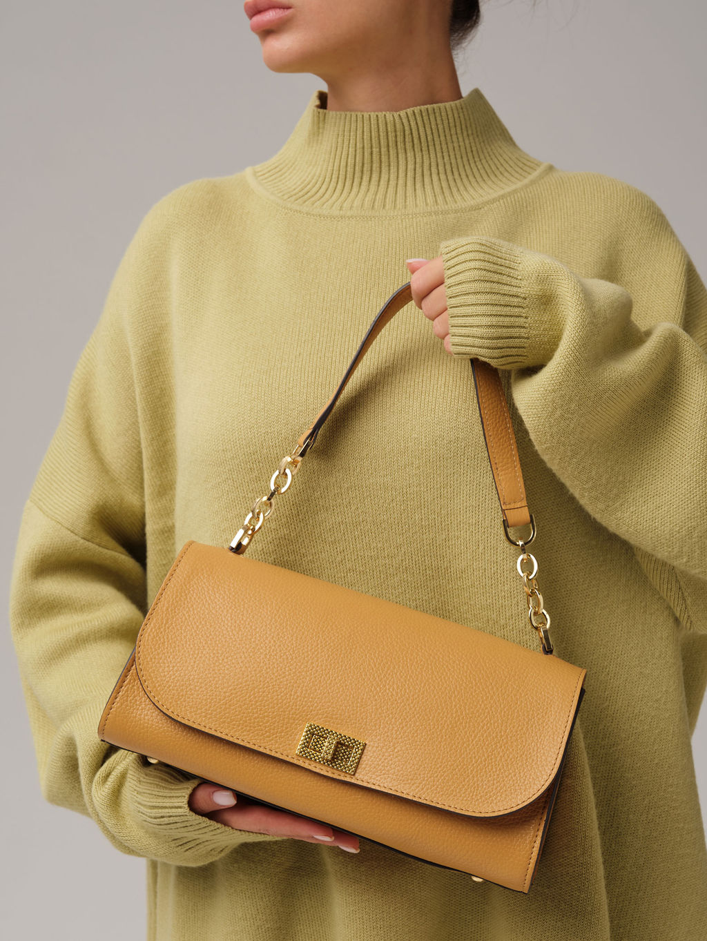 Кожаная сумка Azaro 30726 нюдовый