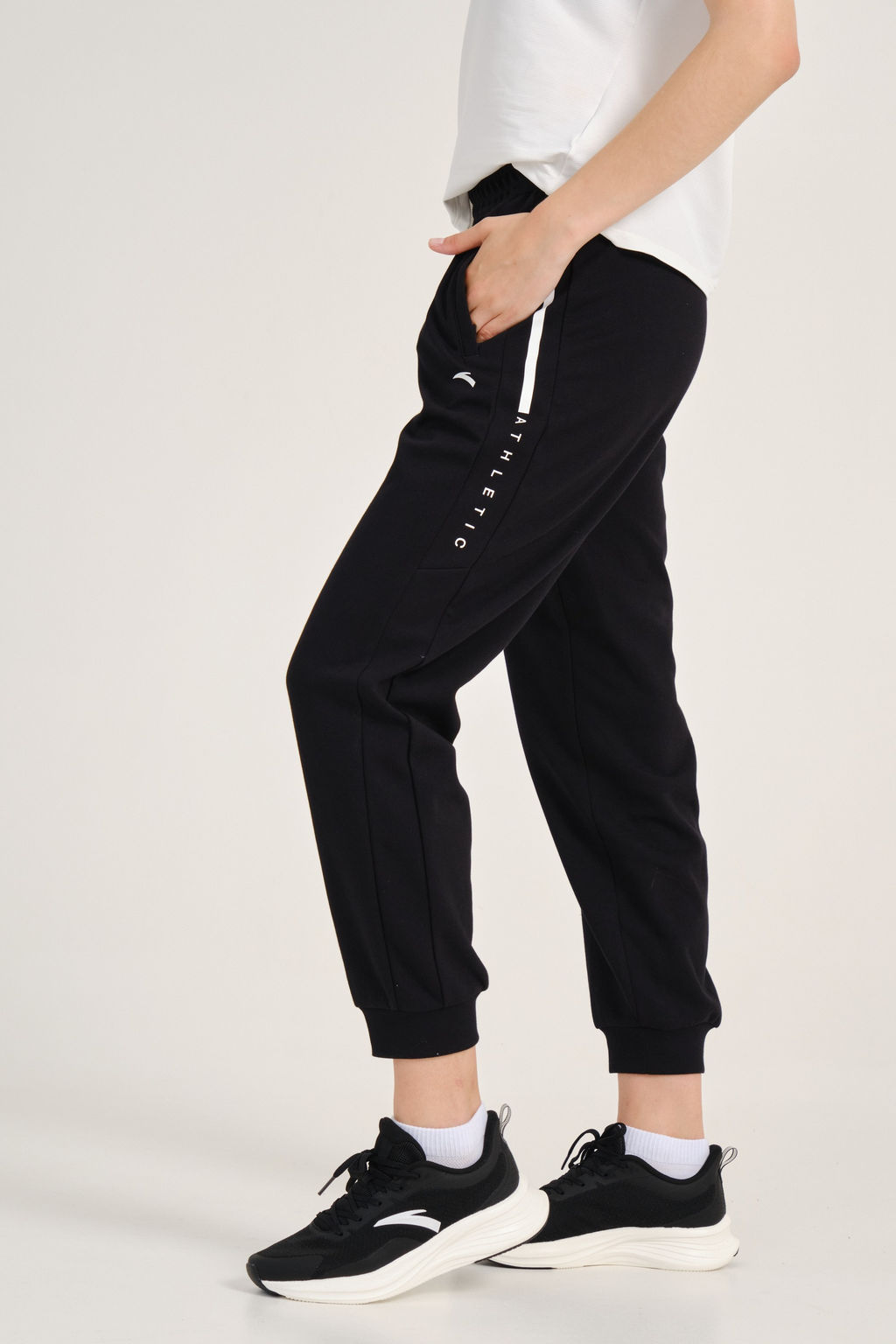 Брюки трикотажные 7/8 Черный - Anta фото 4