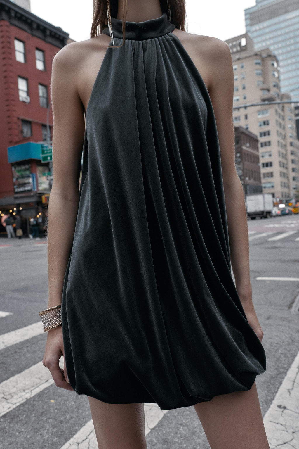 VELVET BUBBLE HEM MINI DRESS - Zara фото 2