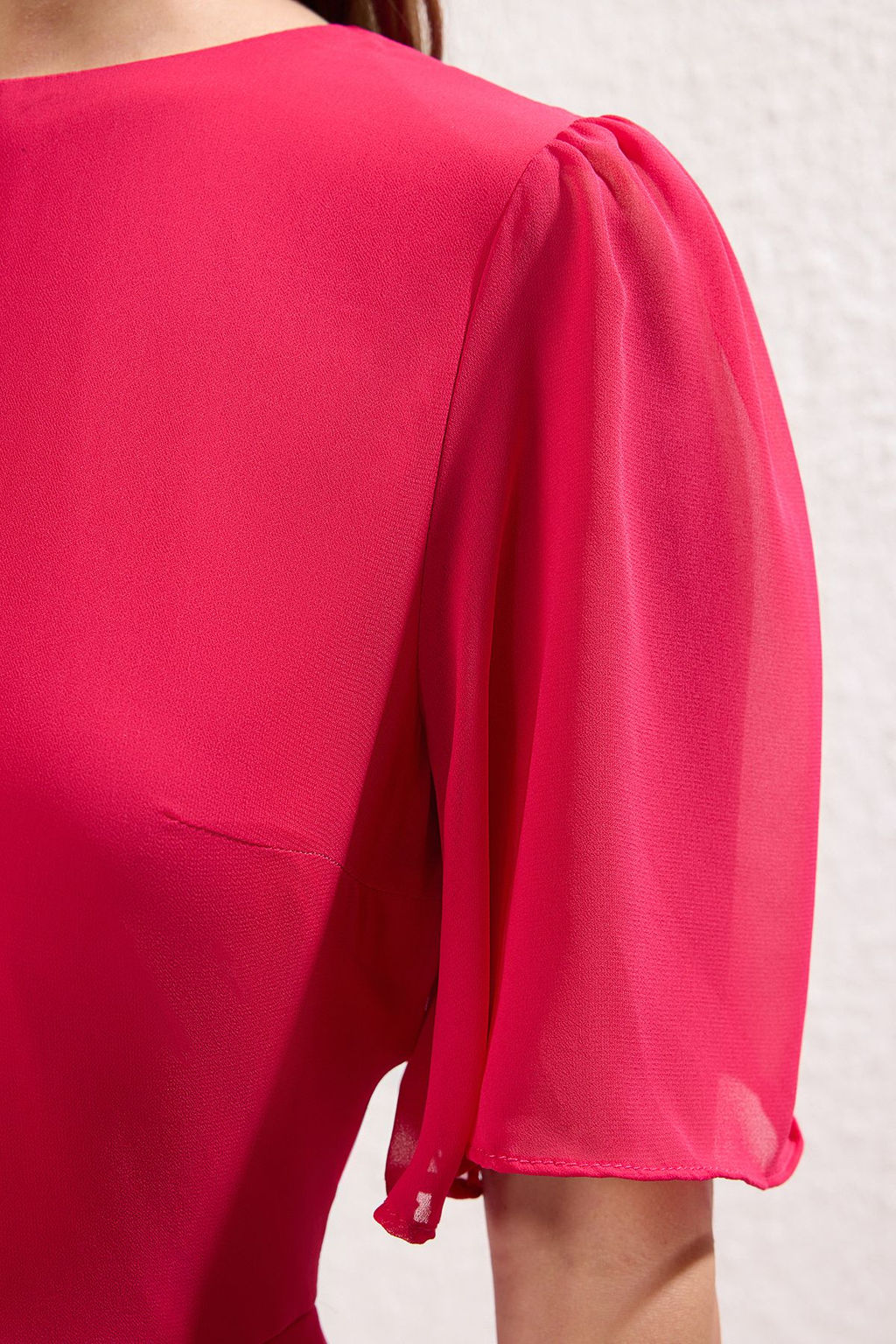 TRENDYOLMILLA Siyah Etegi Volanl? A Kesim Sifon Midi Astarl? Dokuma Elbise TWOSS22EL00733 фото 9