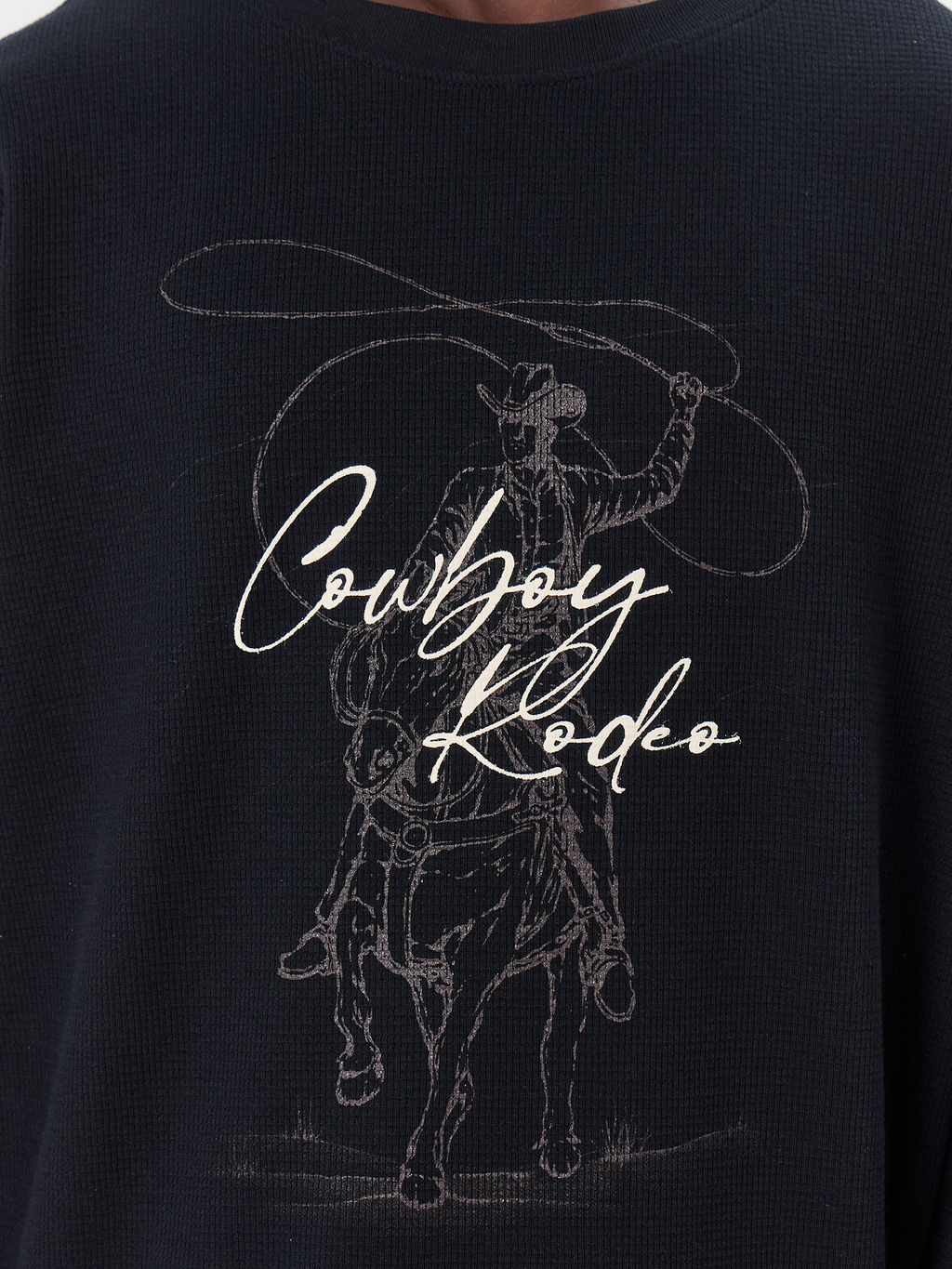 Лонгслив мужской черный с надписью Cowboy Rodeo - Mark formelle фото 5