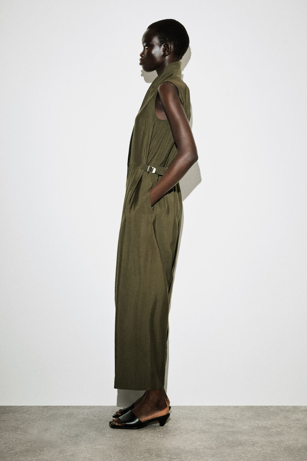 MONO UTILITARIO CON CUELLO CHAL - H&m фото 5