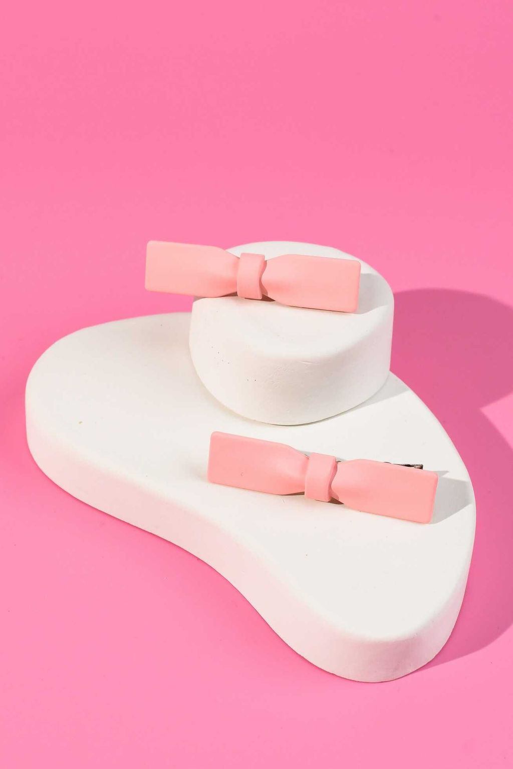 Набор заколок для волос зажим, арт. 71787 / 10 БАНТИКИ (в наборе: 2шт., 6,3 см, черный металл, полиметилметакрилат, цвет: розовый, подложка из мелованного картона + ПЭТ-пакет с европодвесом)