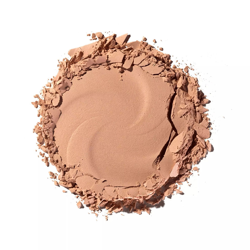 essence Матирующая компактная пудра Mattifying Compact powder, 02 soft beige  фото 3