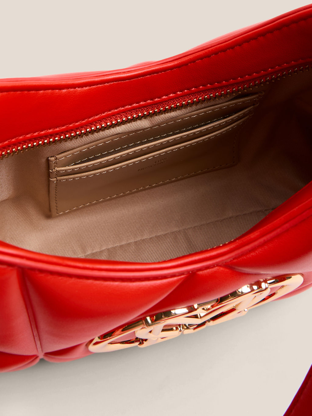 Женская сумка на плечо LOVE MOSCHINO EMBOSSED Q Артикул 4561075, рубиновый  фото 4