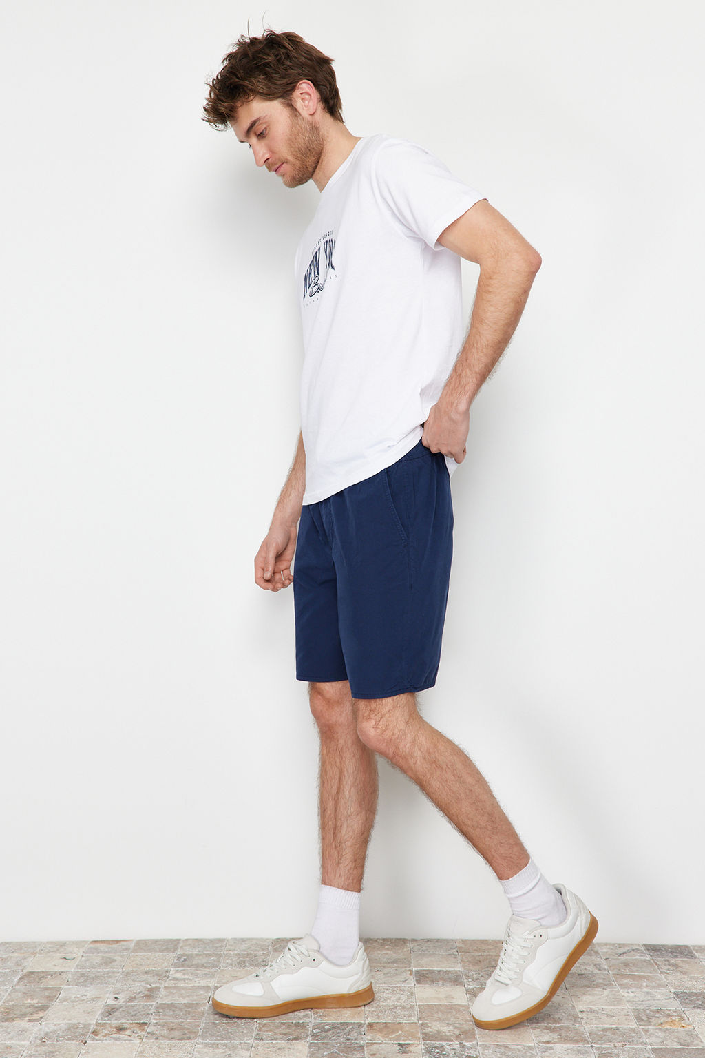 TRENDYOL MAN Lacivert Regular Fit Paper Touch Yumusak Tuseli Beli Bagc?kl? Sort Bermuda TMNSS24SR00006 - Trendyolmilla фото 3