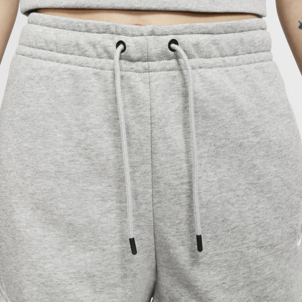 Шорты женские