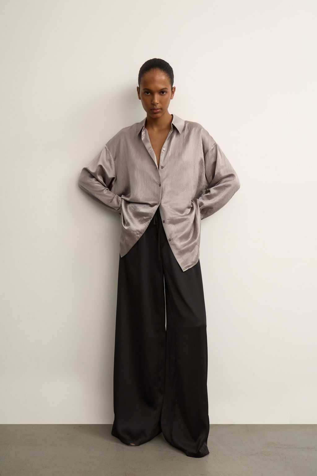 Рубашка оверсайз из жатого сатина - Mollis фото 2