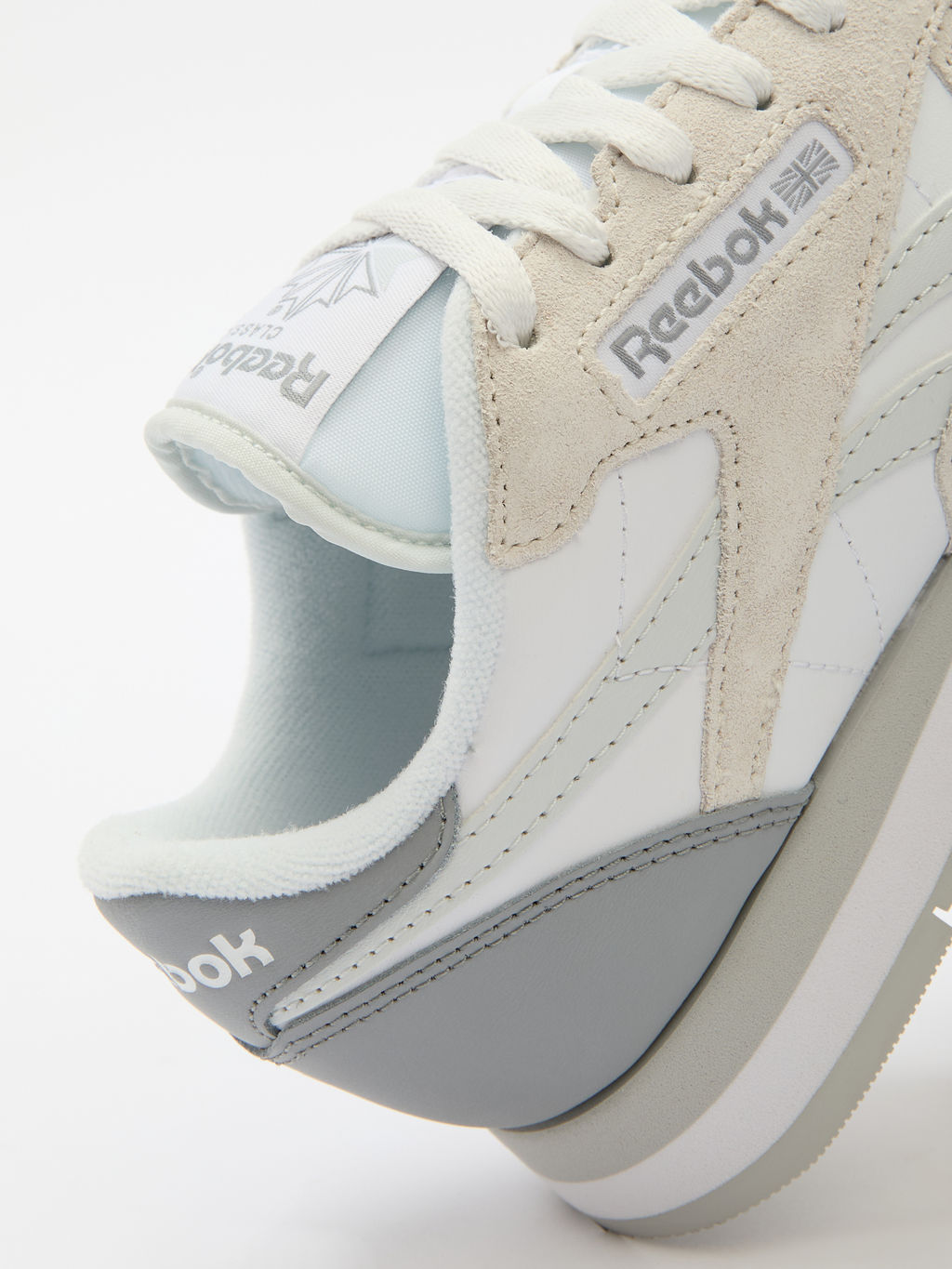 Женские кроссовки REEBOK CLASSIC LEATHER Артикул 4123667, светло-серый