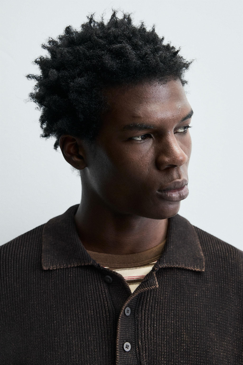 WASHED KNITTED POLO SHIRT