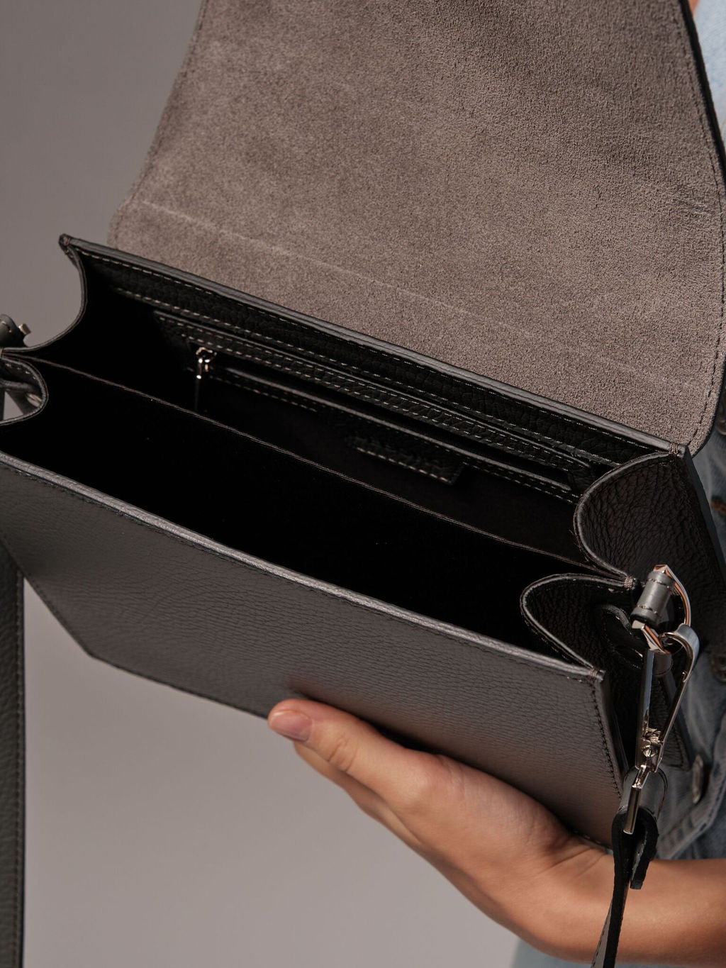 Сумка кожаная через плечо Deboro 30574 хромо