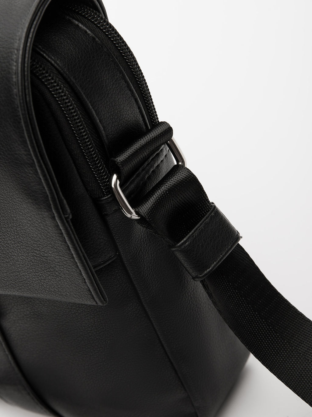 1476 91 01 Сумка мужская