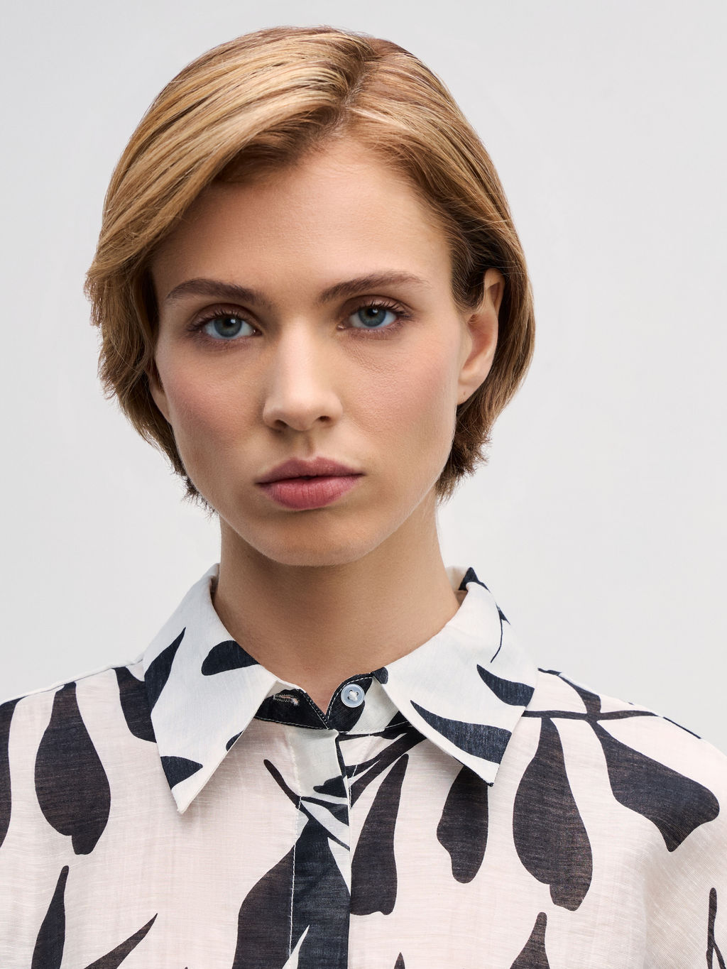 Рубашка с длинным рукавом изо льна / Zarina  фото 6