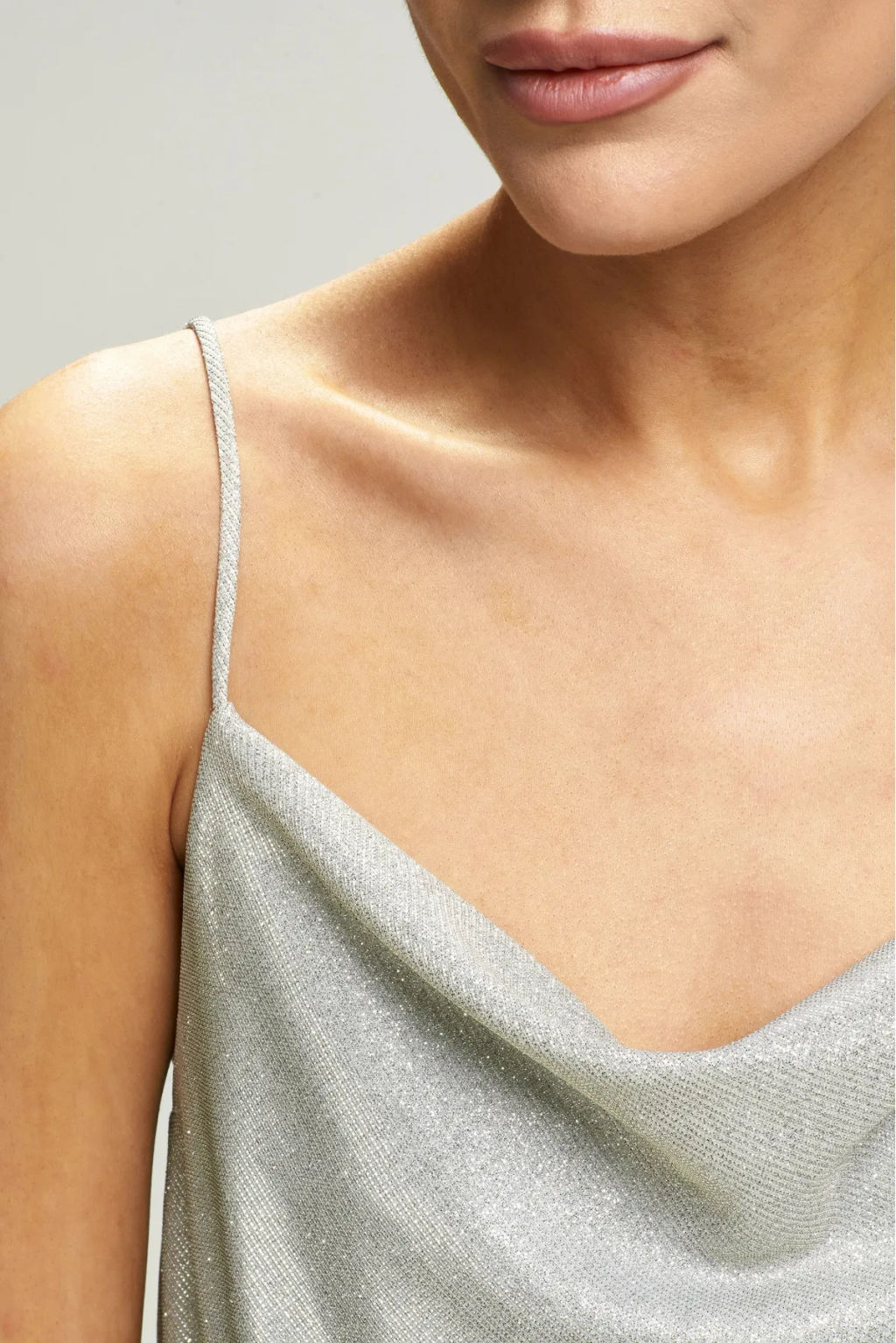 Топ на тонких бретелях Shine Bright