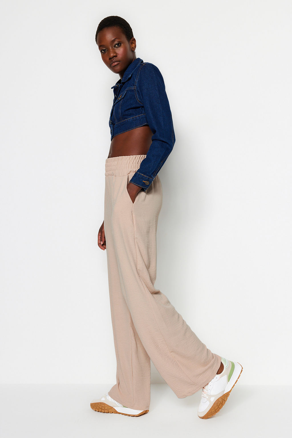 TRENDYOLMILLA Siyah Wide Leg/Genis Paca Beli Lastikli Dokuma Pantolon TWOSS22PL00024  фото 51
