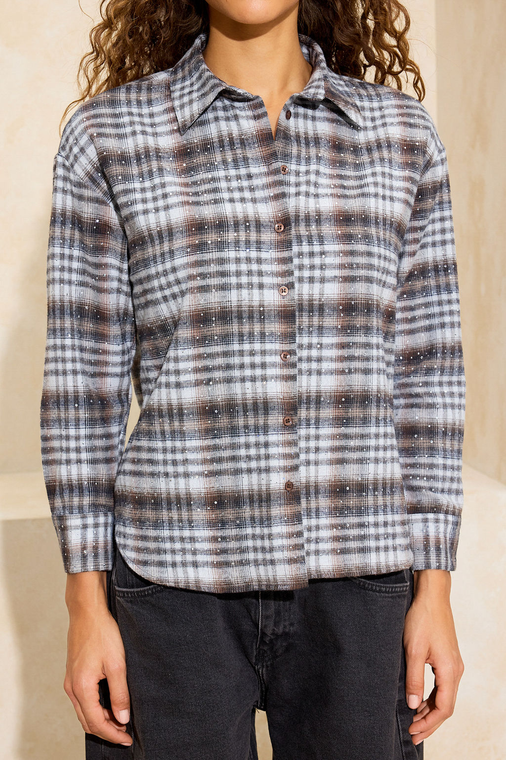 Kahverengi-Cok Renkli Ekoseli Tas Bask?l? Genis Kal?p Gomlek TWOSS26GO00029 - Trendyolmilla фото 5