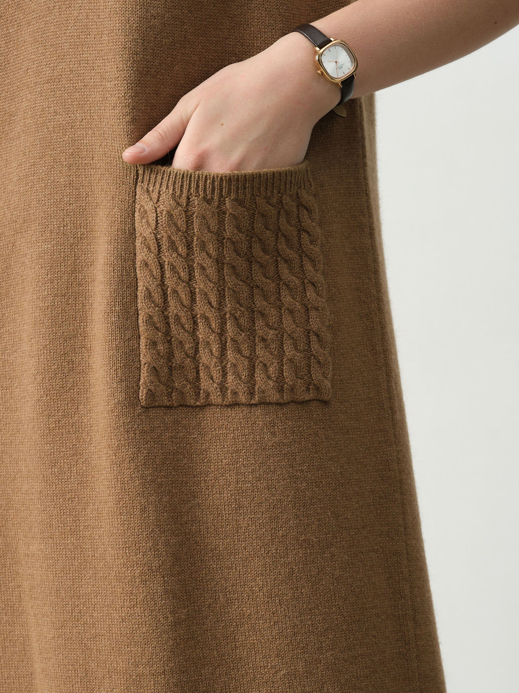 Платье из шерсти верблюжонка 9064
