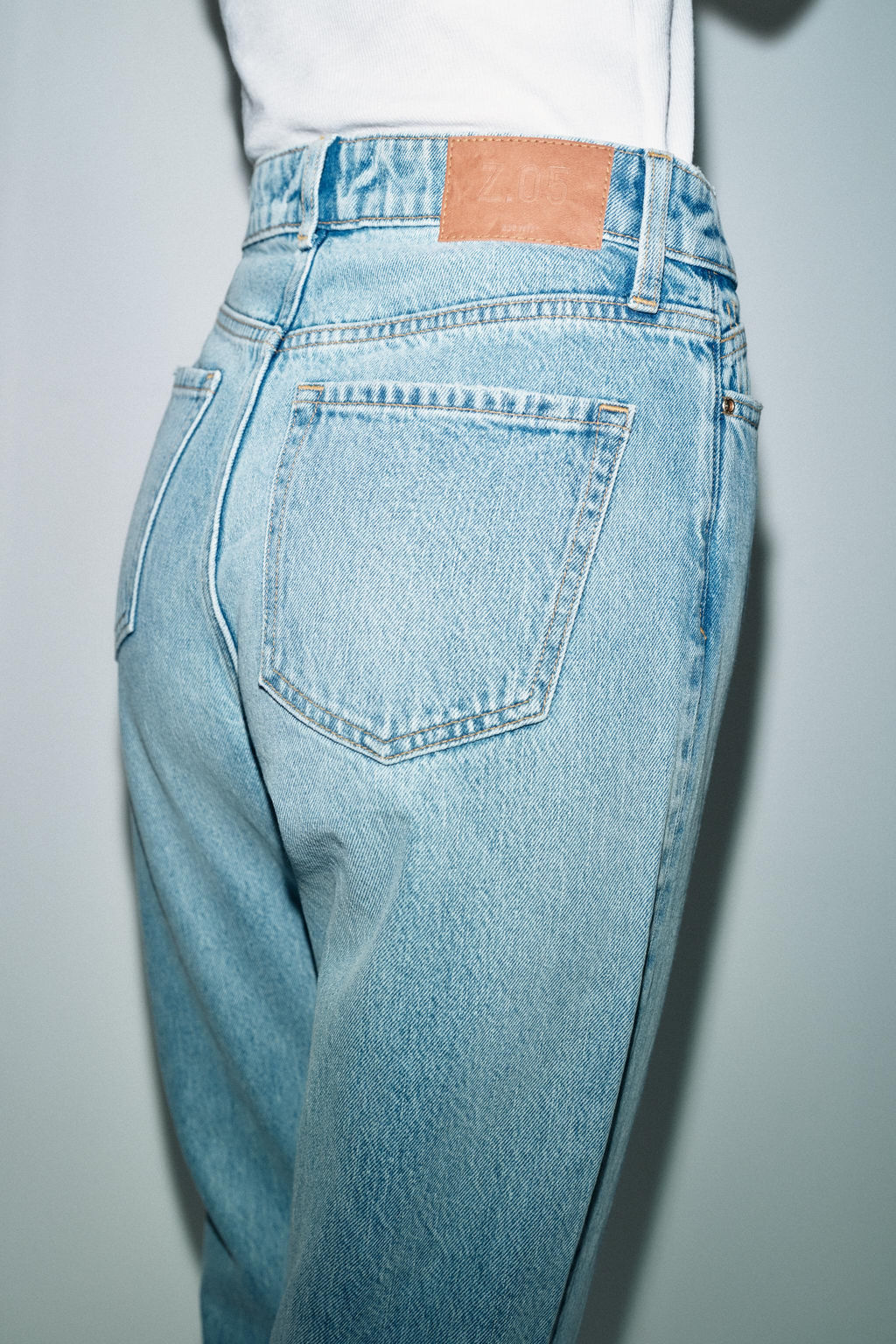 Z.05 MOM FIT HIGH-WAIST JEANS - Zara фото 10