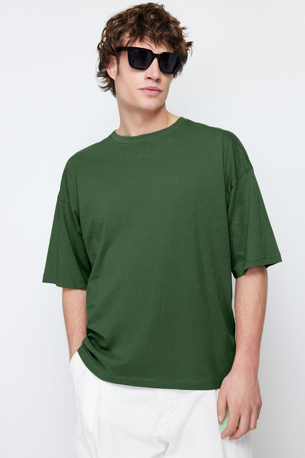 Haki Oversize/Genis Kesim Basic %100 Pamuk T-Shirt TMNSS22TS0318