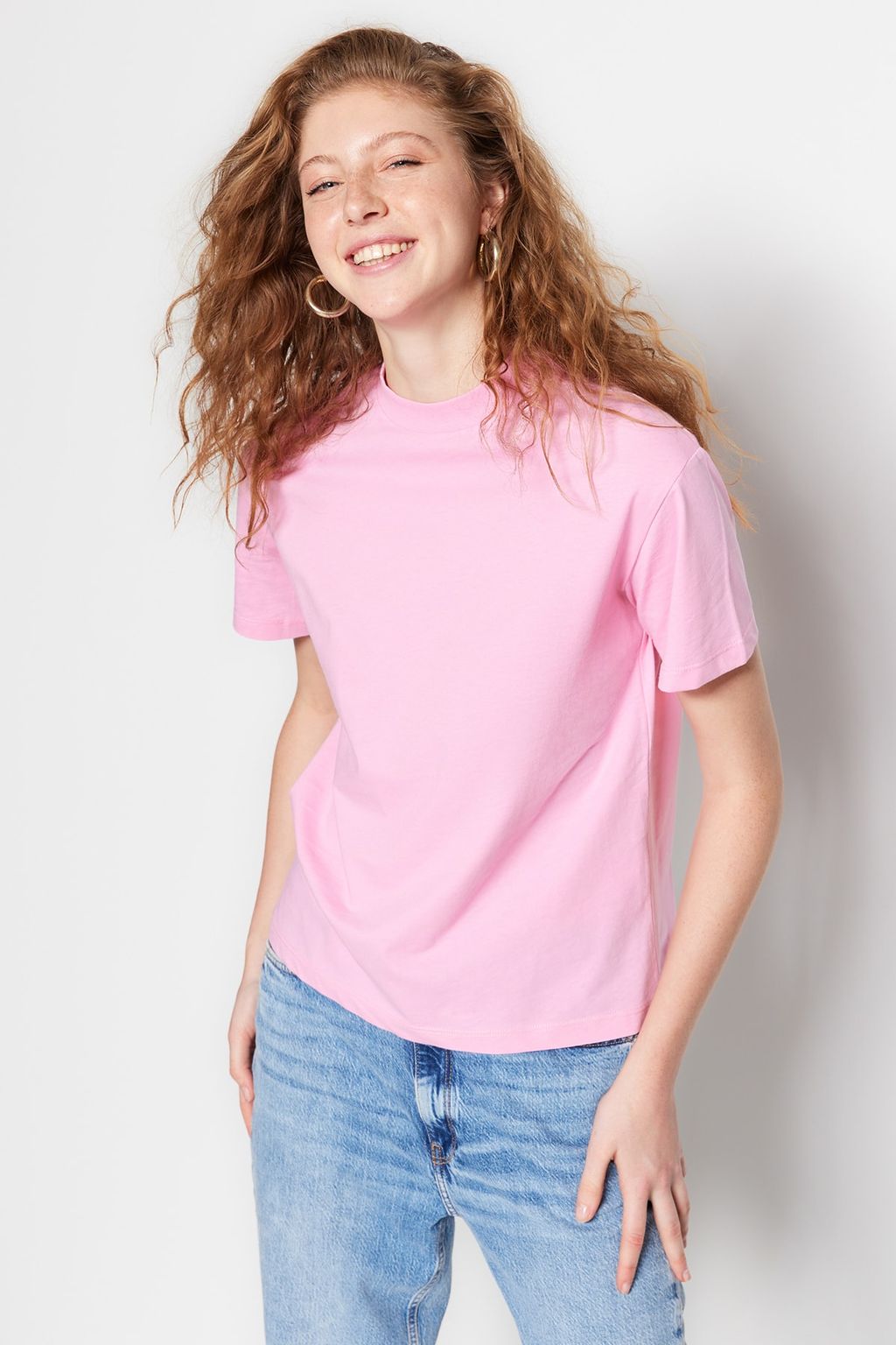 Pembe%100 Pamuk Basic Regular/Normal Kal?p Dik Yaka Orme T-Shirt TWOAW20TS0096