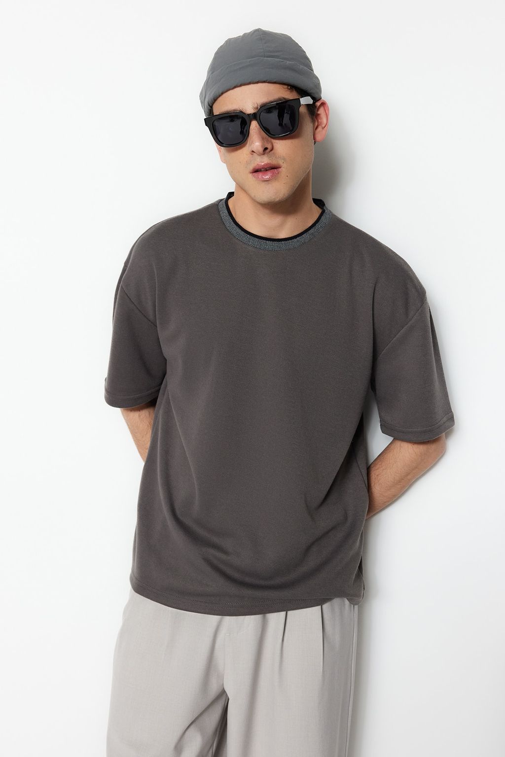 TRENDYOL MAN Premium Tas Oversize/Genis Kesim Triko Bantl? Dokulu Pike T-Shirt TMNSS23TS00079 - Trendyolmilla фото 10