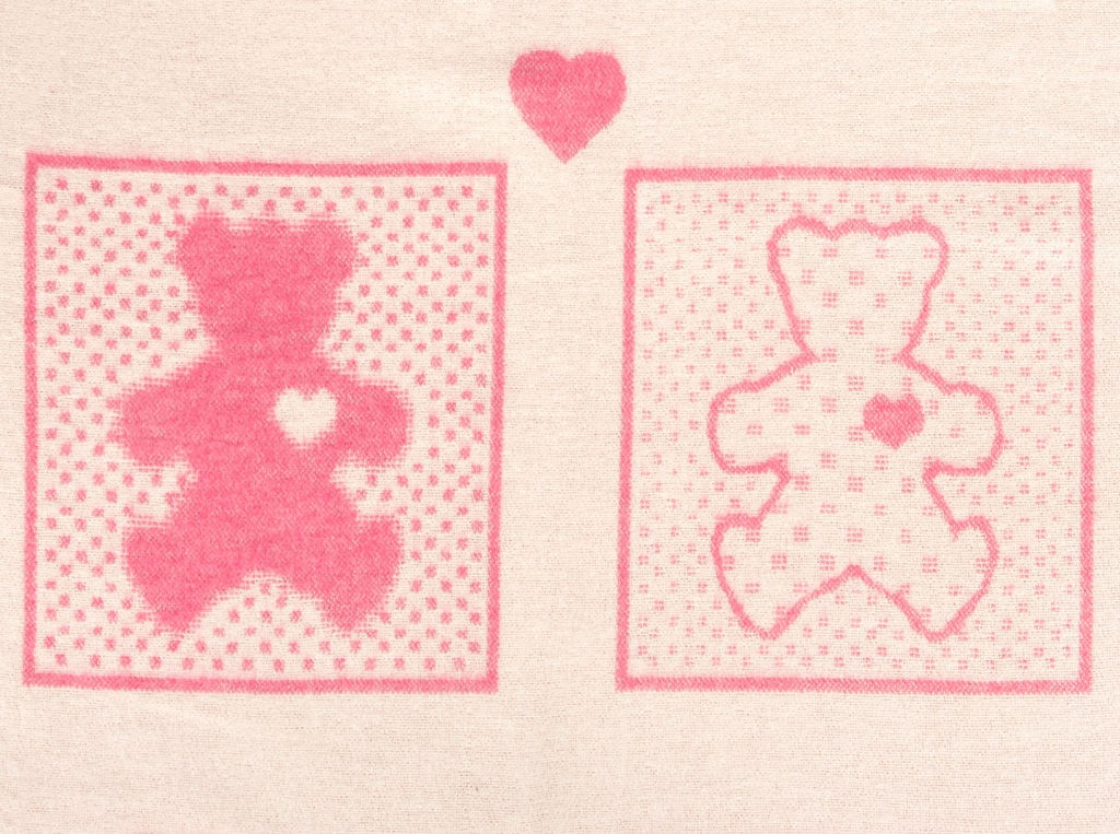 Одеяло Х/Б жаккардовое 100*140 "Барни" цв белый-ярк.роз.