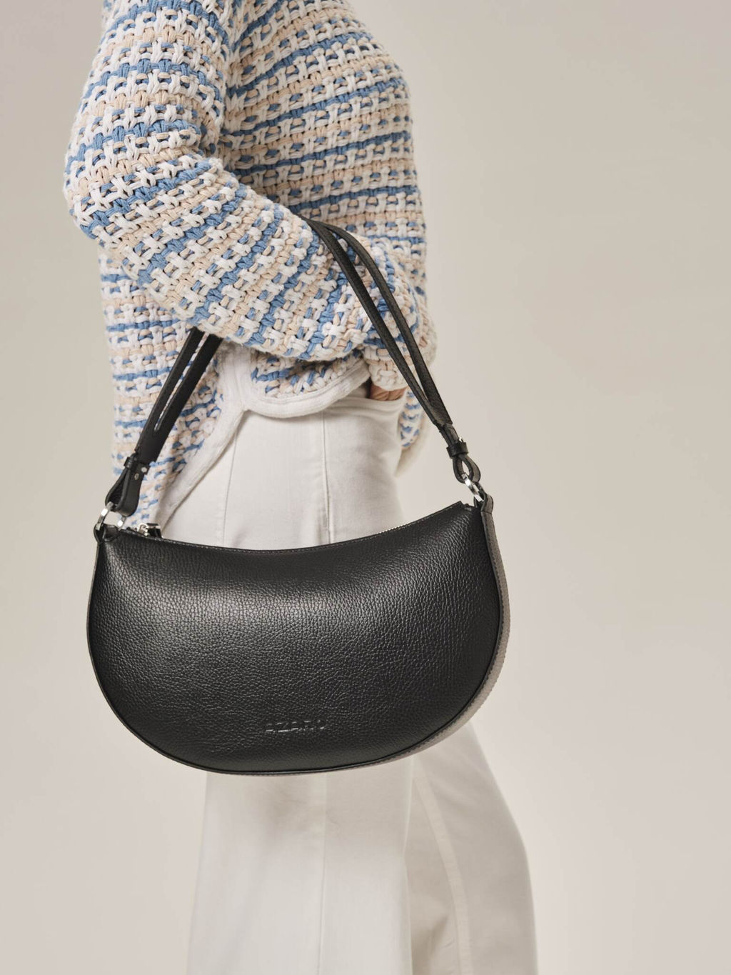 Сумка женская сэддл Azaro 31042 черный