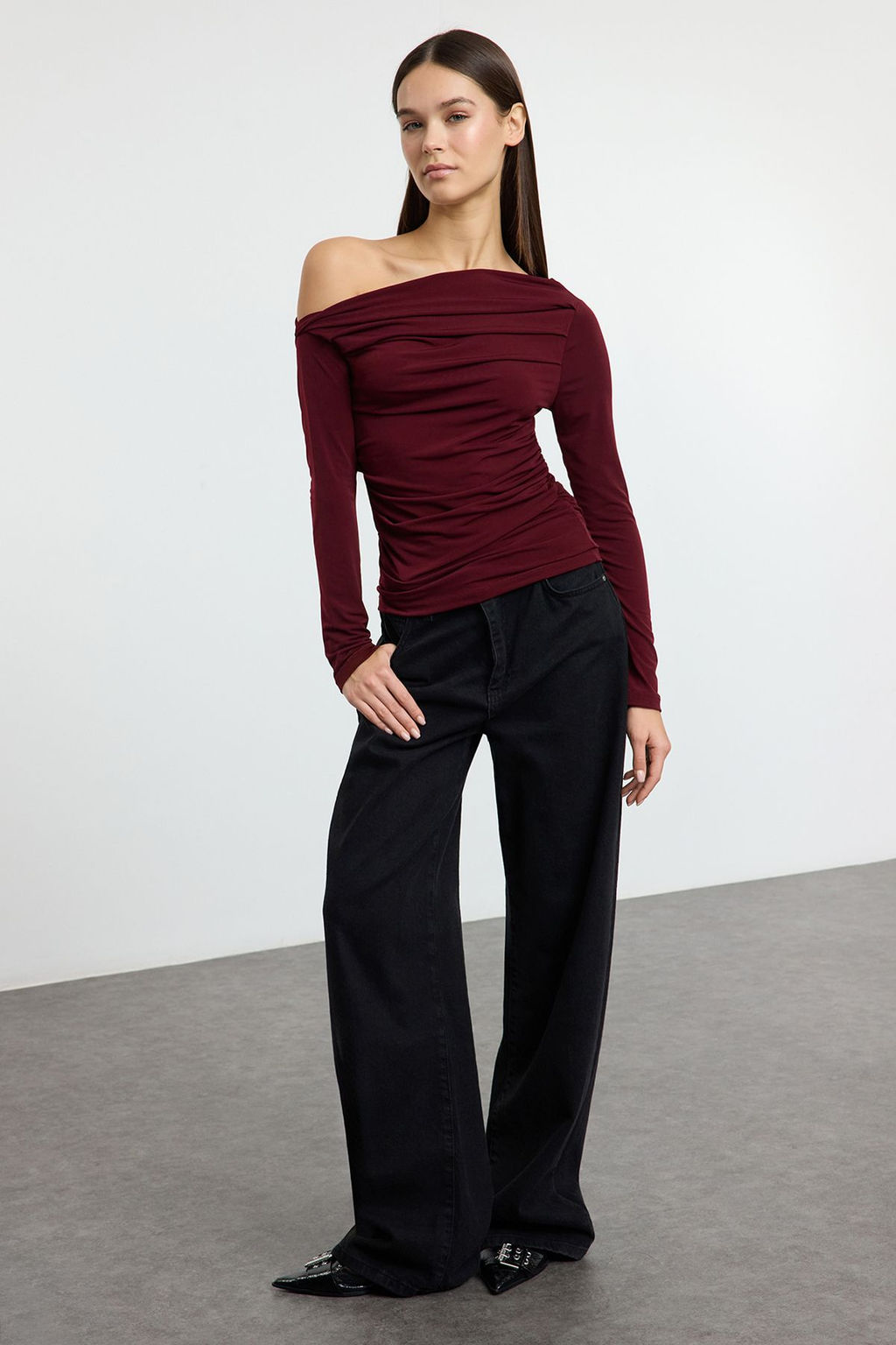 Bordo Buzgu/Drape Detayl? Fitted/Vucuda Oturan Uzun Kollu Esnek Orme Bluz TWOAW25BZ00248