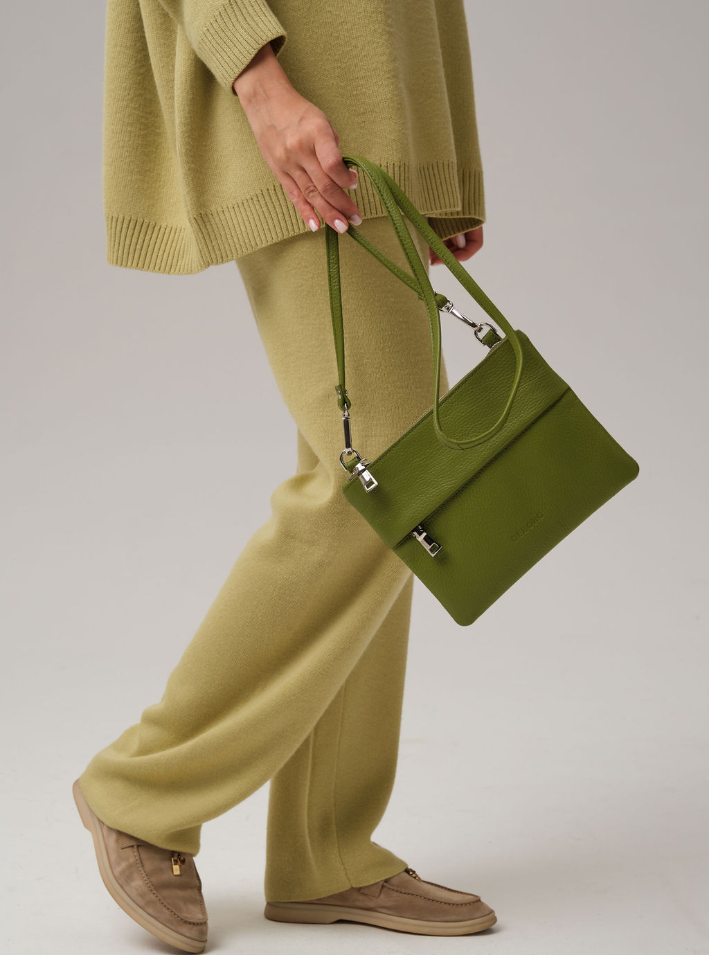 Кожаная сумка Deboro 3017 зеленый бамбук